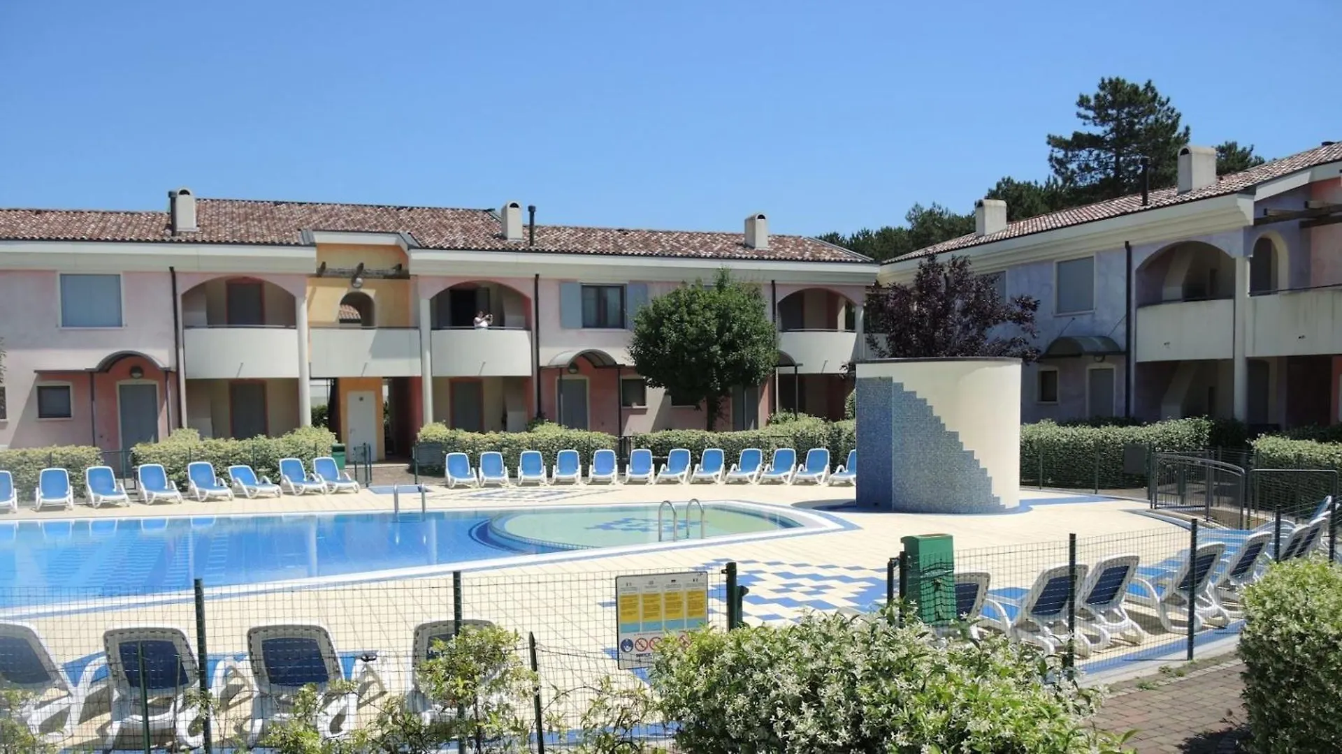 Cozy Flat With Swimming Pool - Beahost Apartment Bibione Italy