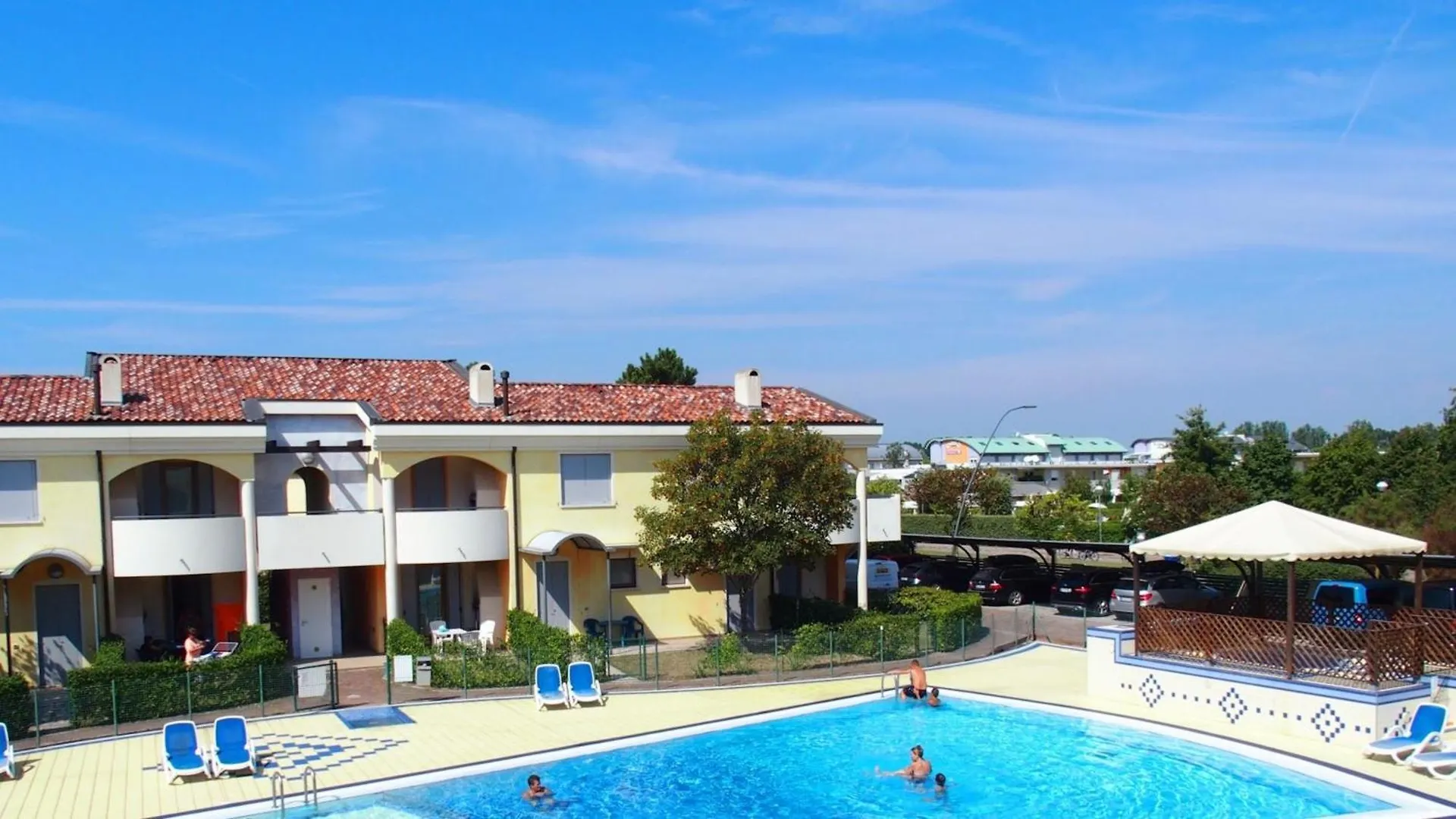 Cozy Flat With Swimming Pool - Beahost Apartment Bibione