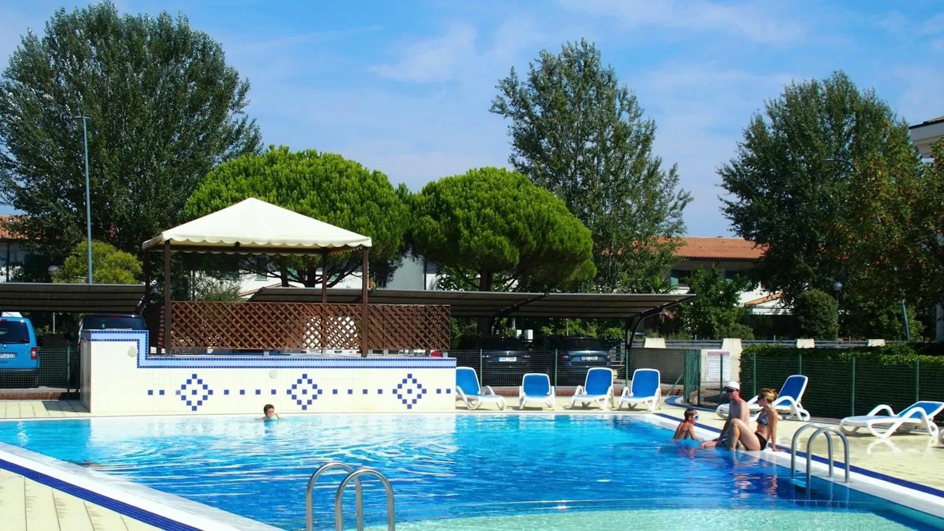 Cozy Flat With Swimming Pool - Beahost Apartment Bibione